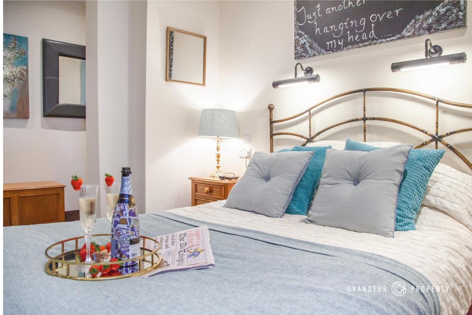 The Gardenside Apartment By Grandeur Property Bournemouth Kültér fotó